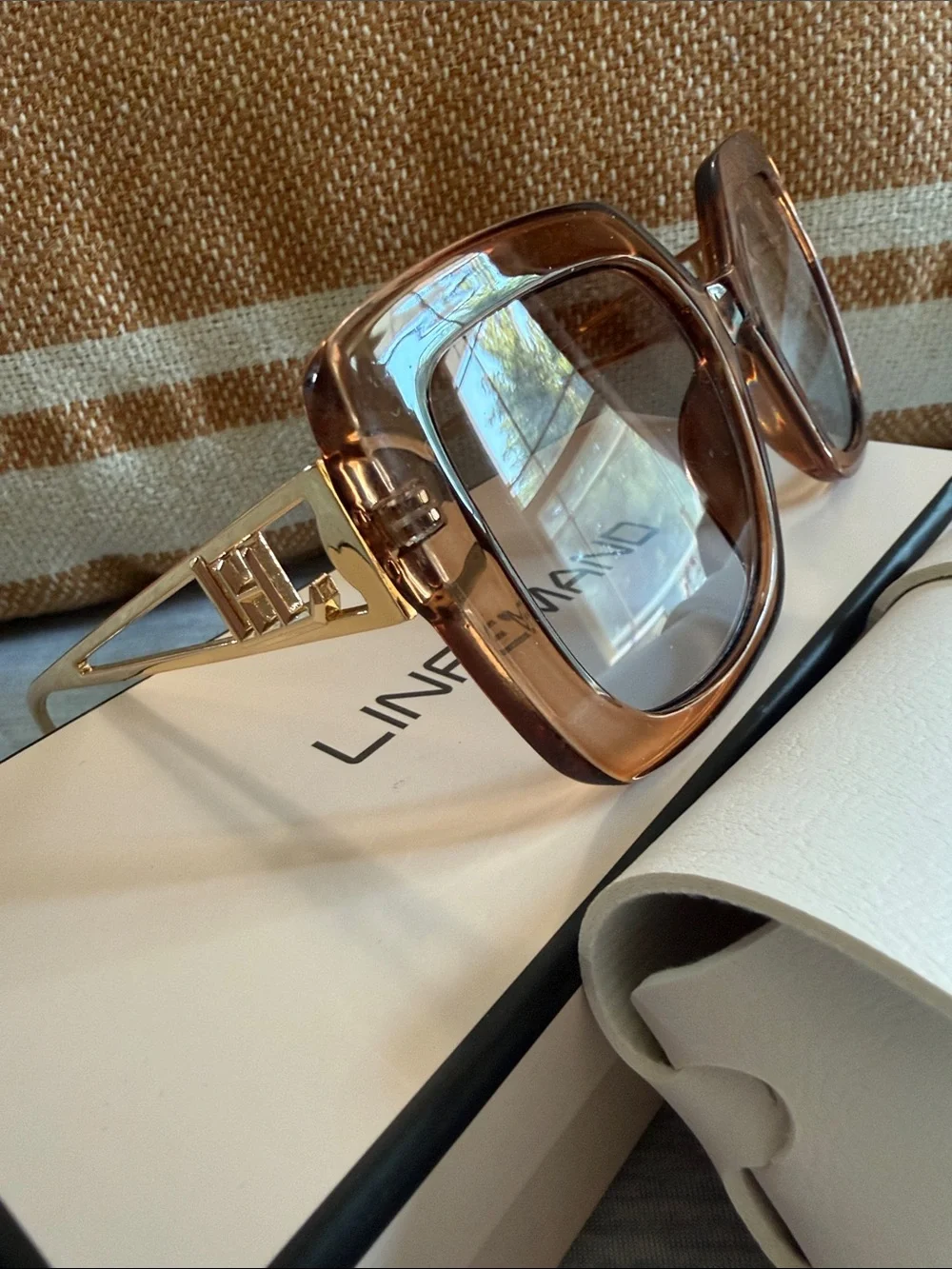 Women’s Square Gradient Sunglasses in Brown - NIB